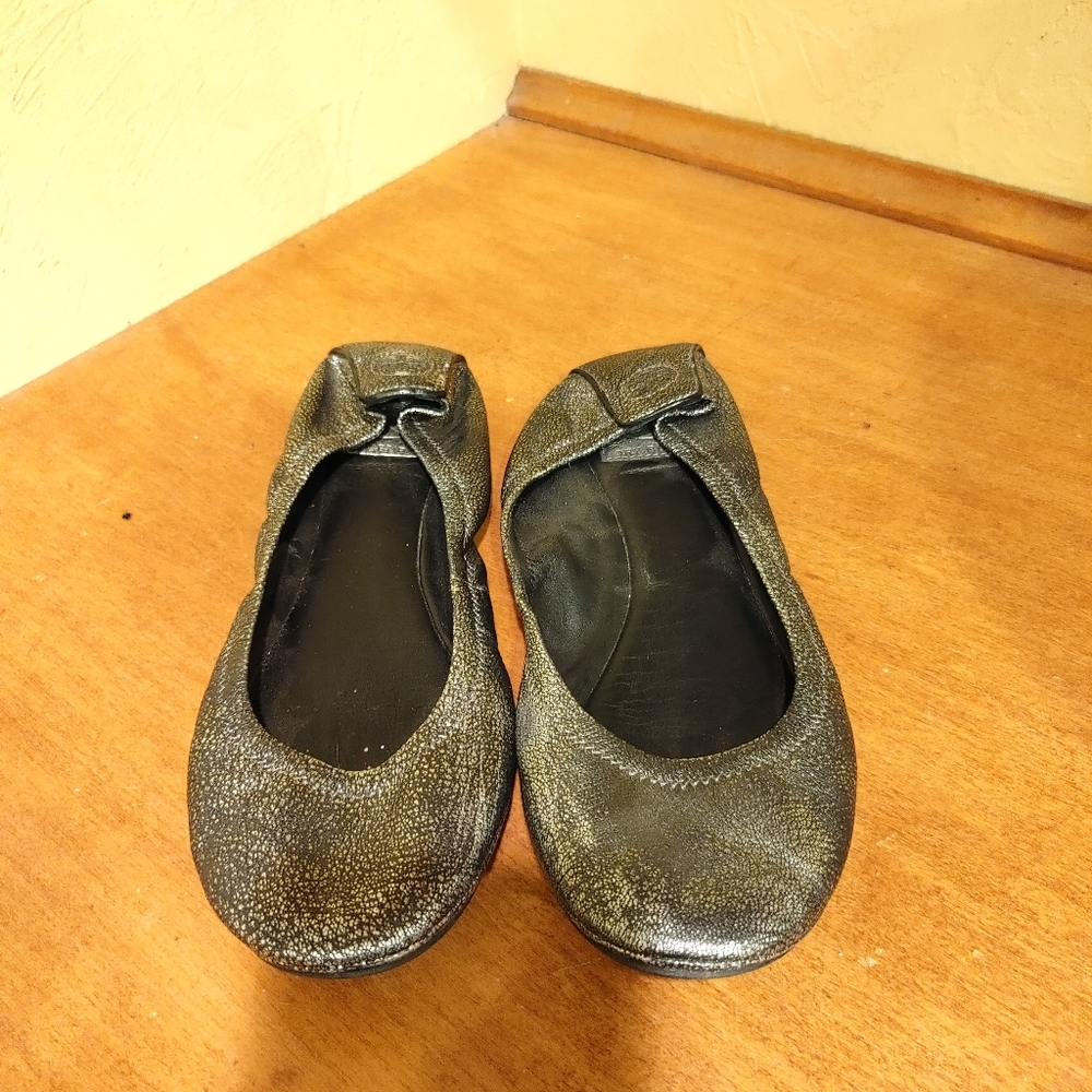 Tory Burch silver ballet flats size 9